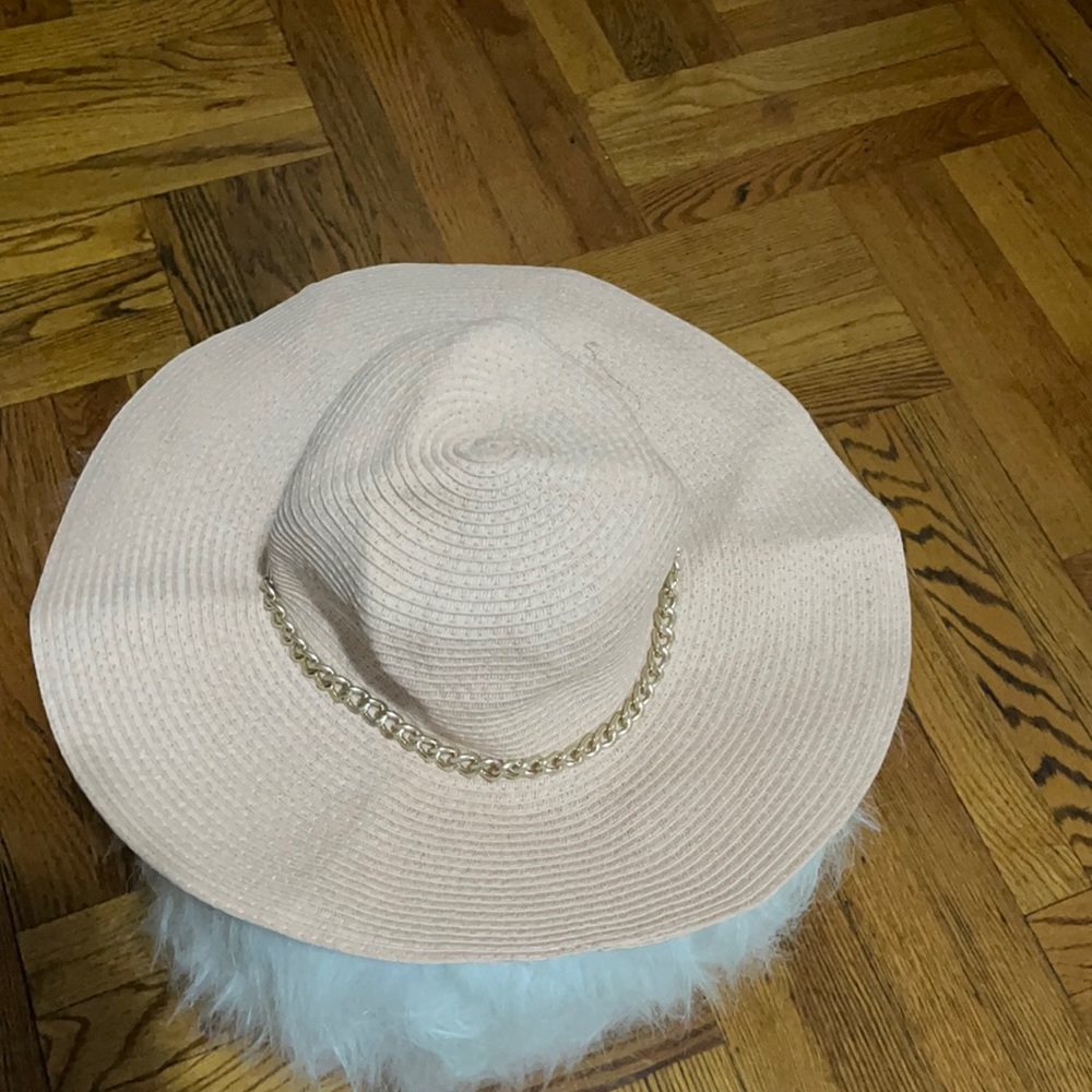 Straw Hat 👒
